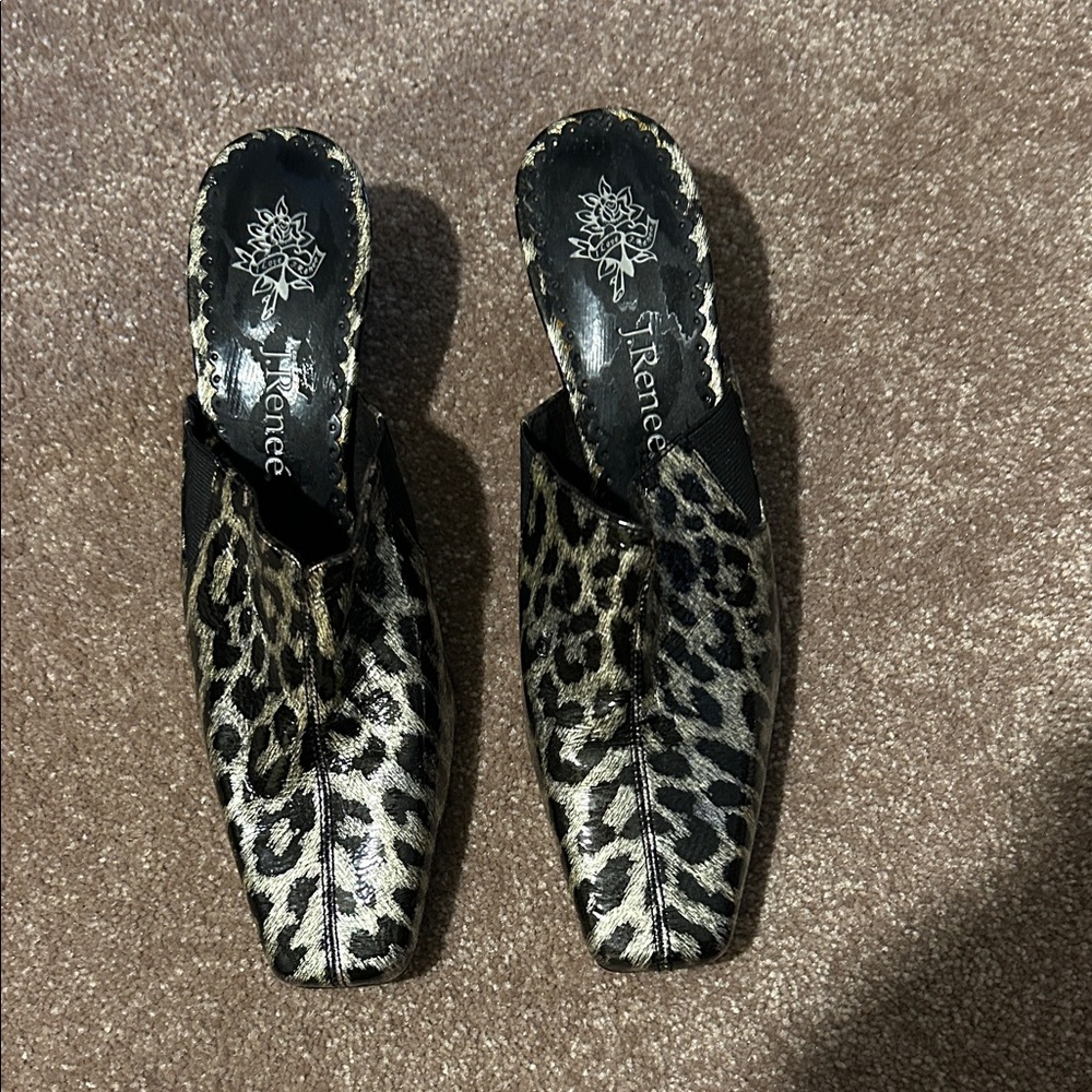 J.Renee Leopard Print Slip-On Mules in Black and Gold - Picture 3 of 3